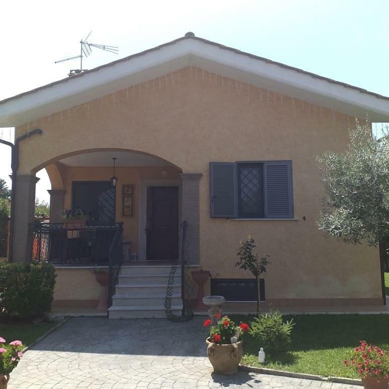 Il Bacio E La Nocciola Bed and Breakfast Labico Buitenkant foto